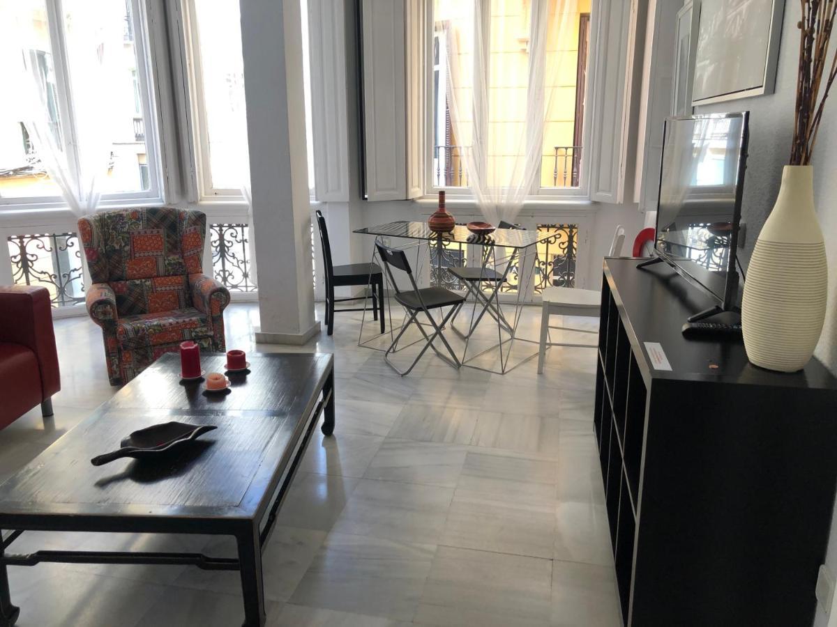 Echegaray Suites Málaga Exteriör bild